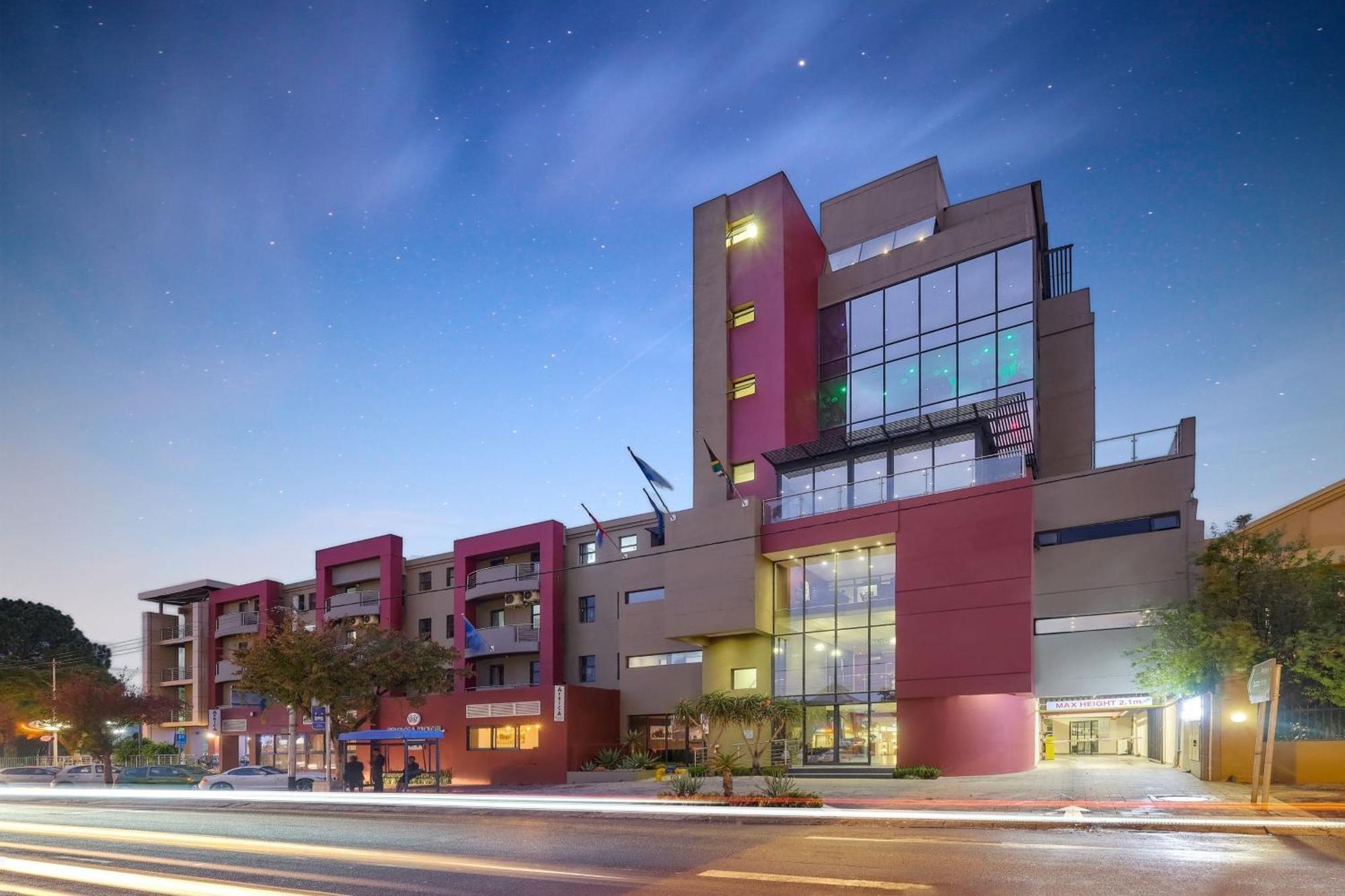 Protea Hotel By Marriott Pretoria Hatfield Экстерьер фото